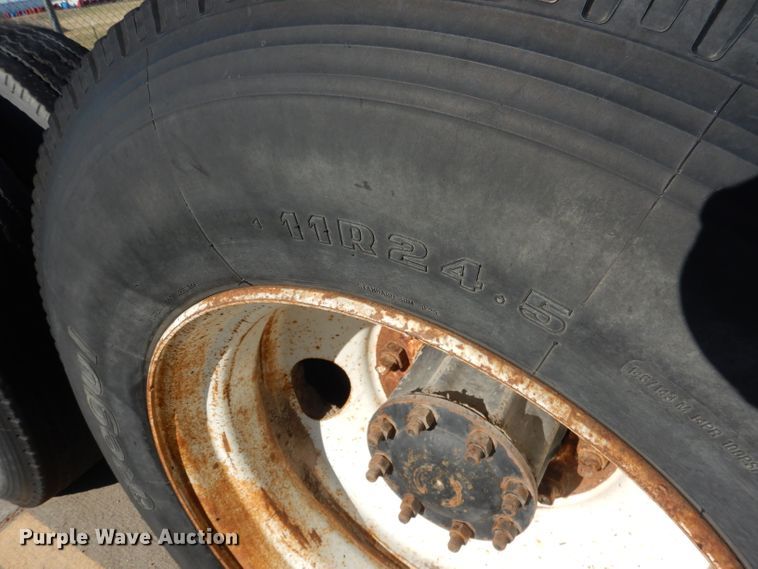 image for item DG5951 1993 Freightliner FLD 120 semi truck