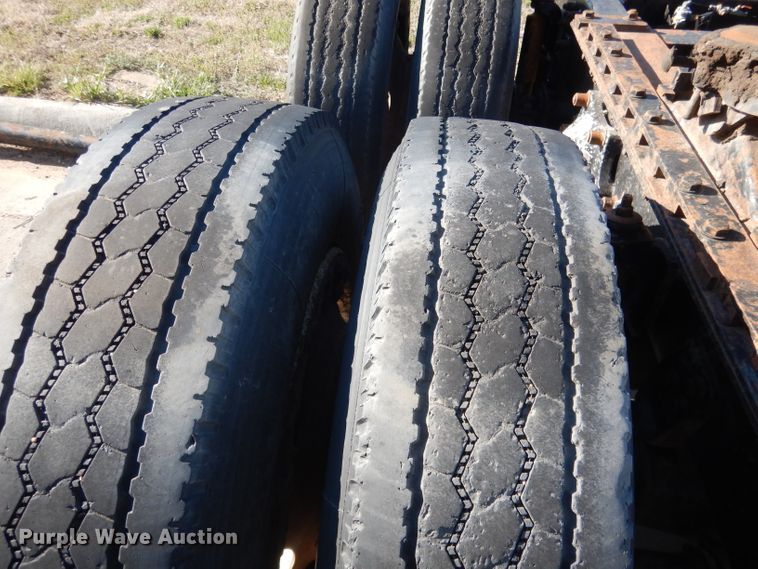 image for item DG5951 1993 Freightliner FLD 120 semi truck