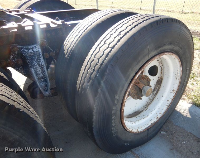 image for item DG5951 1993 Freightliner FLD 120 semi truck