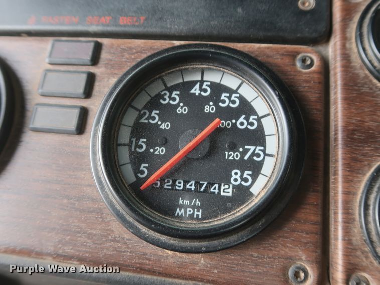 image for item DG7163 2007 Freightliner FLD semi truck