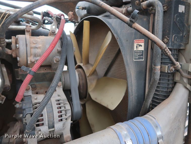 image for item DG7163 2007 Freightliner FLD semi truck