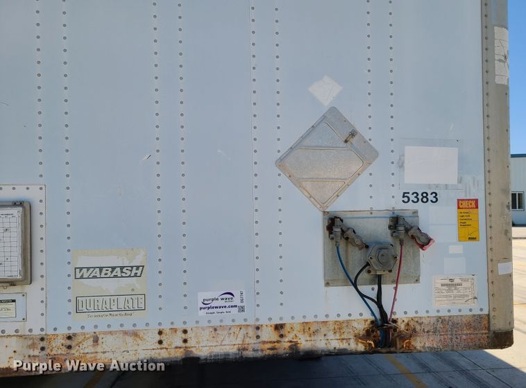 image for item DG7747 2000 Wabash dry van trailer