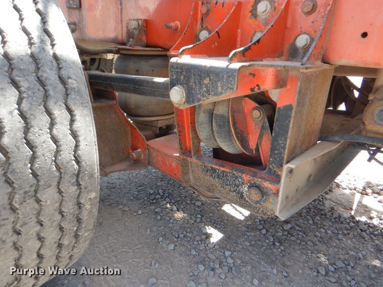 image for item DG8507 2004 International 9900i concrete batch plant truck