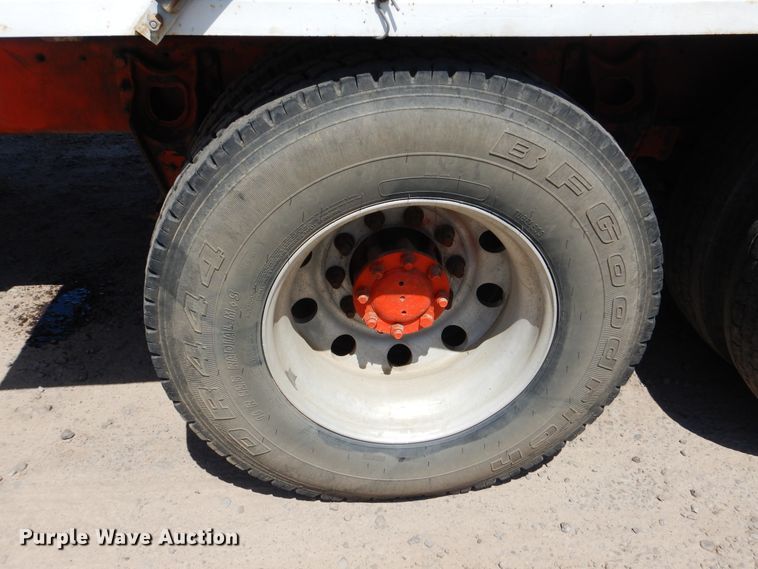 image for item DG8507 2004 International 9900i concrete batch plant truck