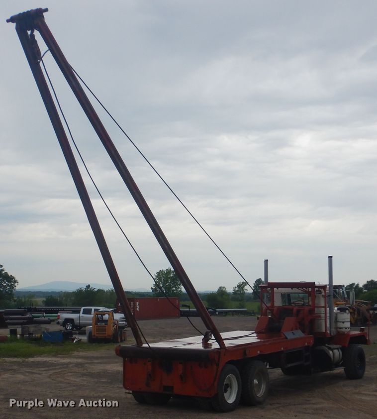 image for item DG8519 1981 Kenworth flatbed truck