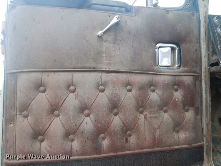 image for item DG8519 1981 Kenworth flatbed truck