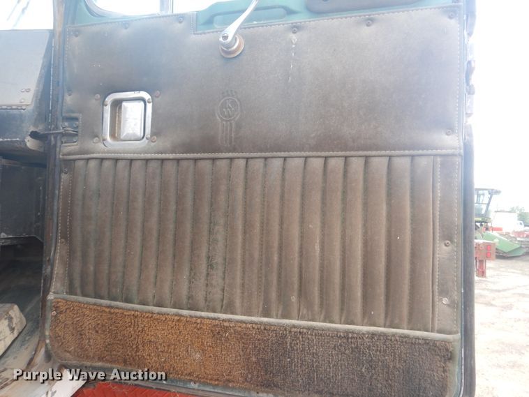 image for item DG8519 1981 Kenworth flatbed truck