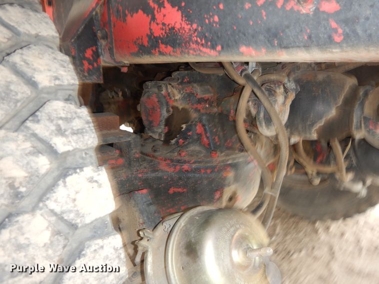 image for item DG8519 1981 Kenworth flatbed truck
