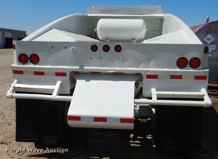 image for item DG8532 2005 Terex Load King 2066D-40-2 bottom dump trailer