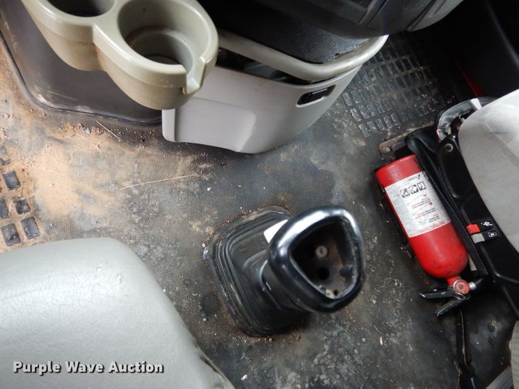 image for item DH2374 2007 Volvo VNL semi truck