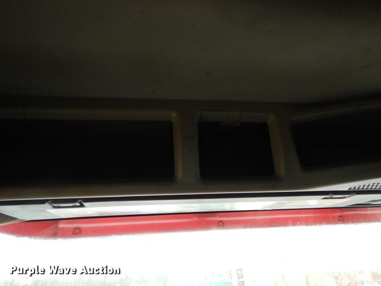 image for item DH2374 2007 Volvo VNL semi truck