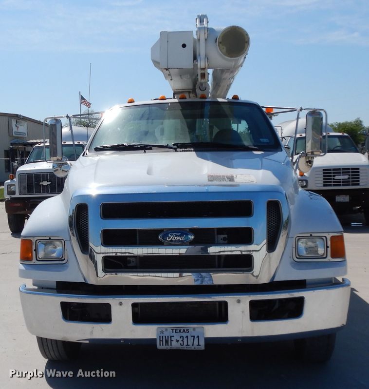 image for item DH2464 2009 Ford F650 Super Duty bucket truck