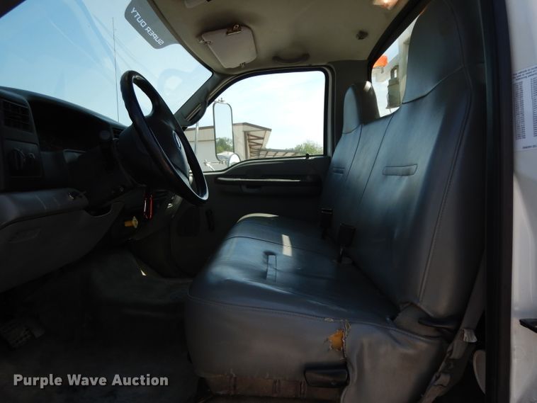 image for item DH2464 2009 Ford F650 Super Duty bucket truck