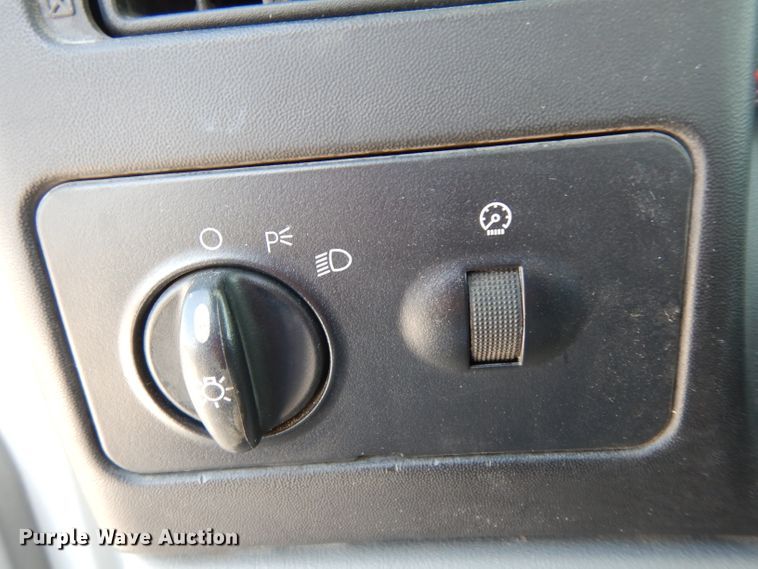 image for item DH2464 2009 Ford F650 Super Duty bucket truck