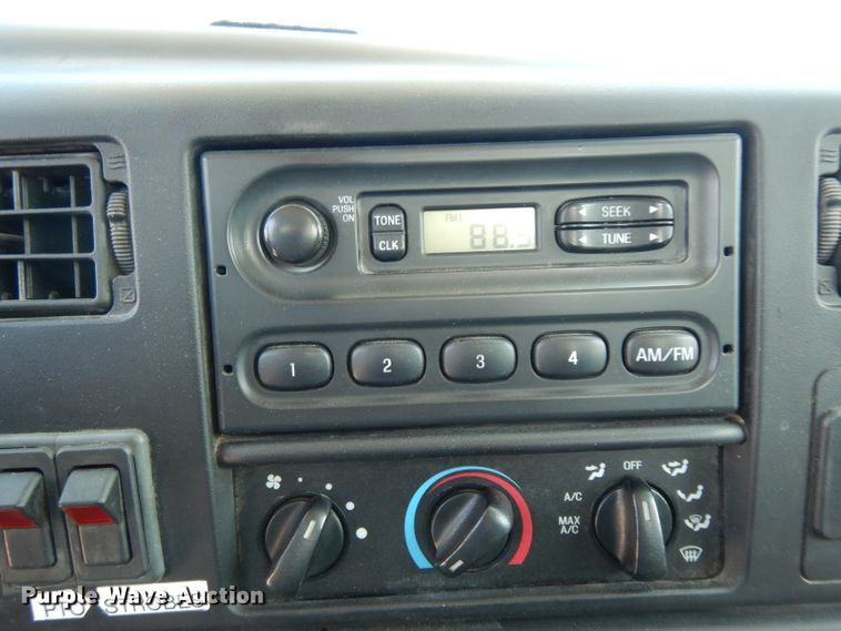 image for item DH2464 2009 Ford F650 Super Duty bucket truck