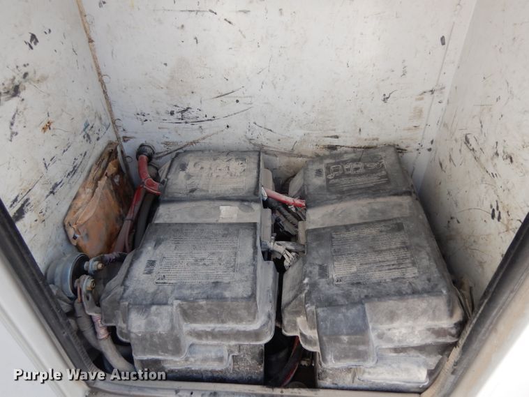 image for item DH2464 2009 Ford F650 Super Duty bucket truck