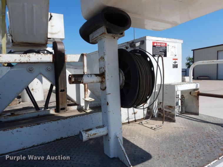 image for item DH2464 2009 Ford F650 Super Duty bucket truck