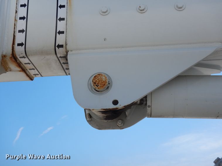 image for item DH2464 2009 Ford F650 Super Duty bucket truck