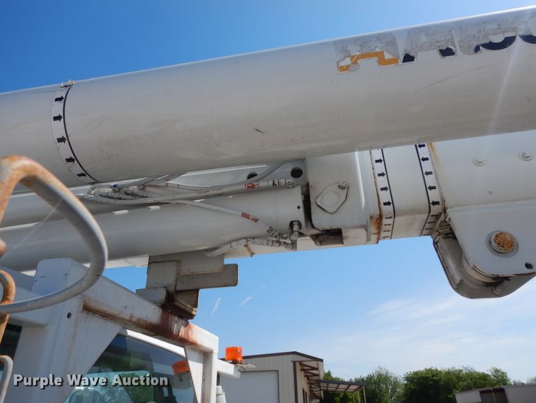 image for item DH2464 2009 Ford F650 Super Duty bucket truck