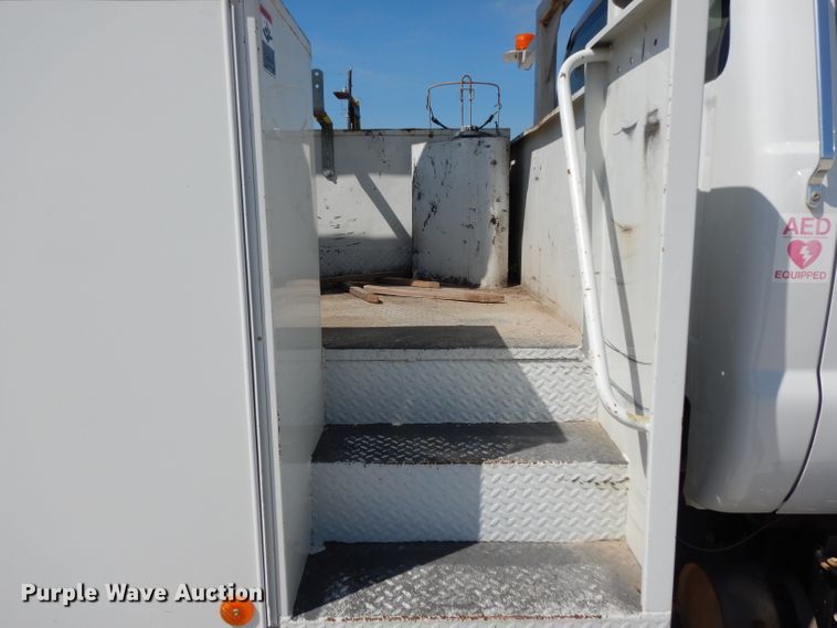 image for item DH2464 2009 Ford F650 Super Duty bucket truck