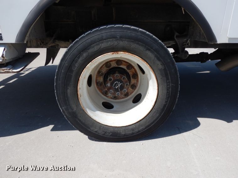 image for item DH2464 2009 Ford F650 Super Duty bucket truck