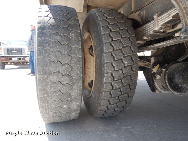 image for item DH2464 2009 Ford F650 Super Duty bucket truck