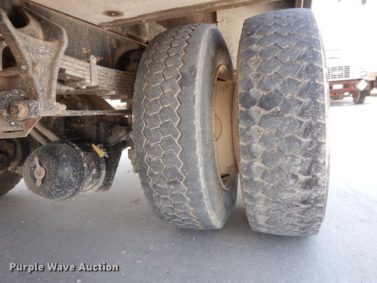 image for item DH2464 2009 Ford F650 Super Duty bucket truck