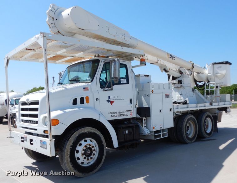 image for item DH2465 2004 Sterling L-Line bucket truck
