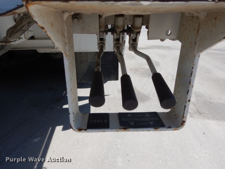 image for item DH2465 2004 Sterling L-Line bucket truck