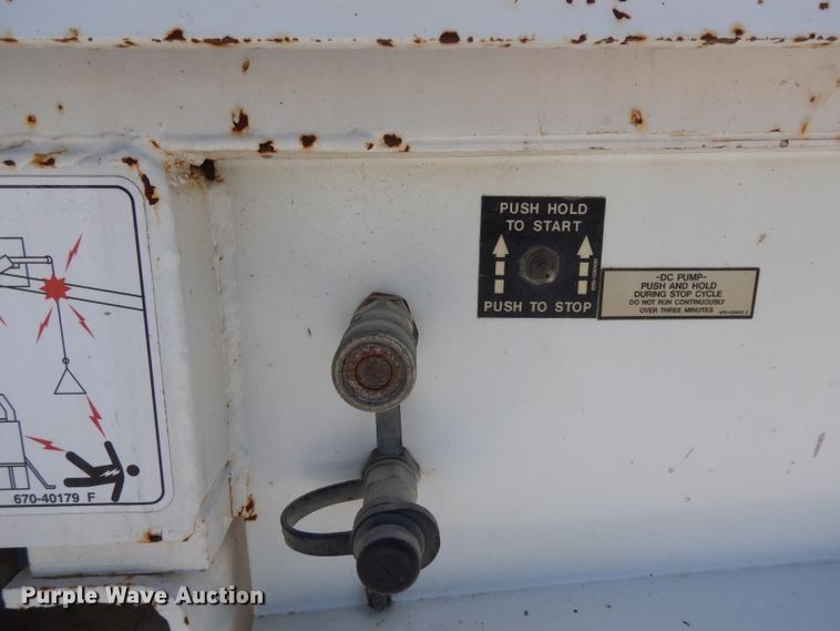 image for item DH2465 2004 Sterling L-Line bucket truck