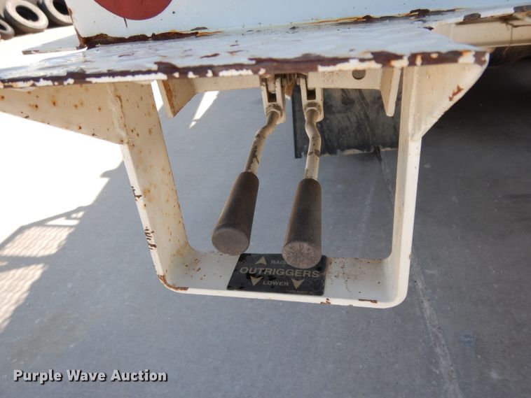 image for item DH2465 2004 Sterling L-Line bucket truck