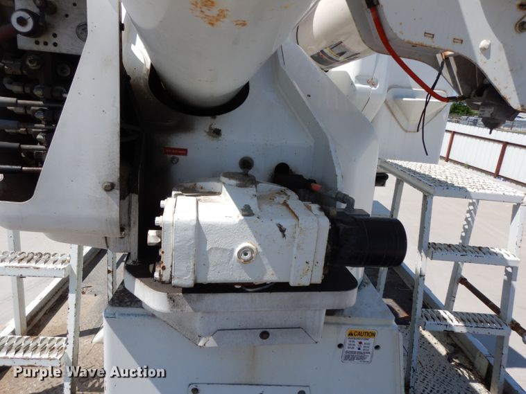 image for item DH2465 2004 Sterling L-Line bucket truck