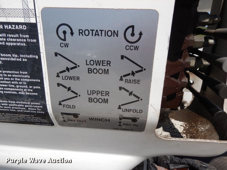 image for item DH2465 2004 Sterling L-Line bucket truck