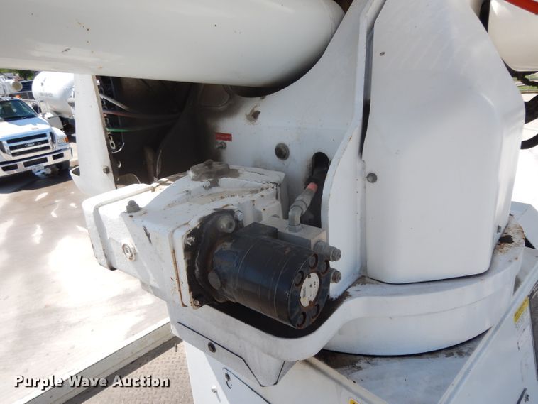 image for item DH2465 2004 Sterling L-Line bucket truck