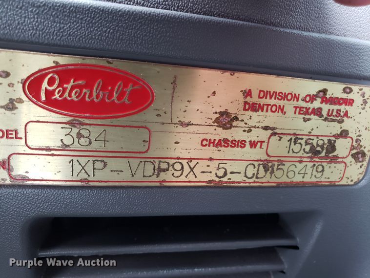 image for item DH5793 2012 Peterbilt 384 semi truck