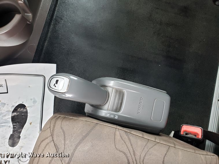 image for item DH5797 2015 Volvo VN semi truck