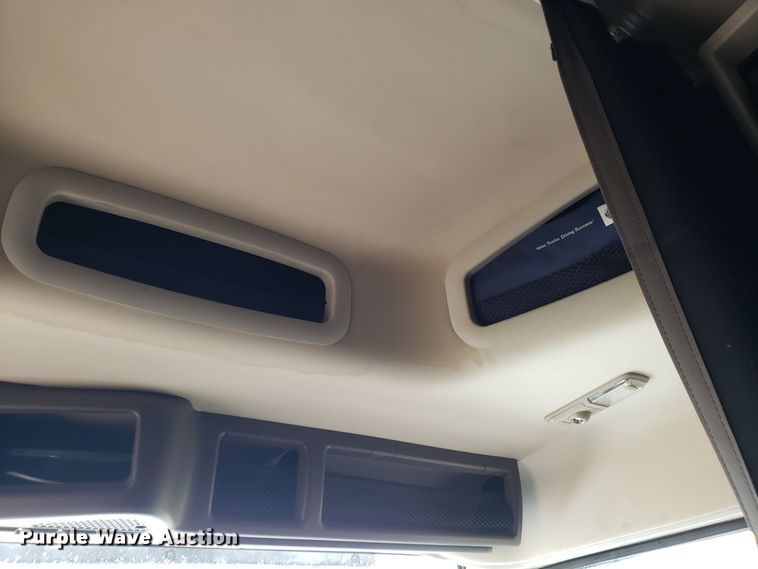 image for item DH5797 2015 Volvo VN semi truck