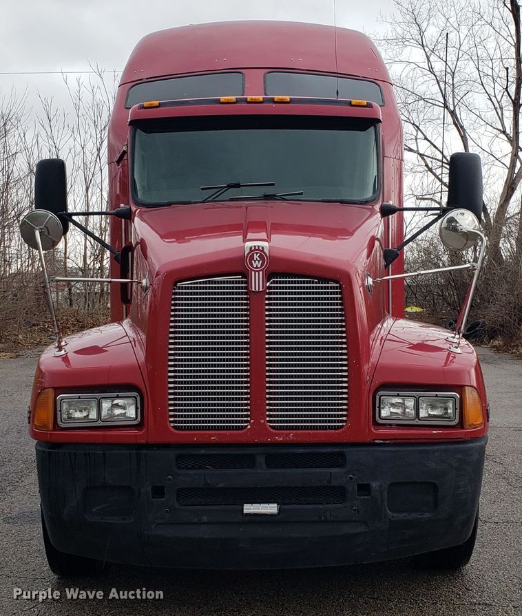 image for item DH5800 2007 Kenworth T600 semi truck