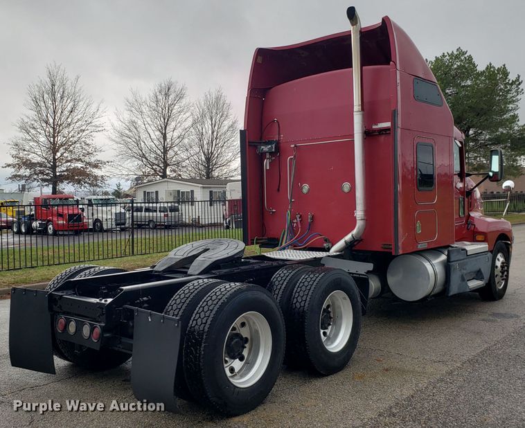 image for item DH5800 2007 Kenworth T600 semi truck