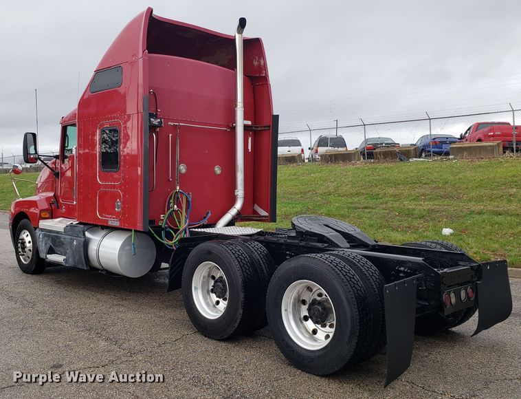 image for item DH5800 2007 Kenworth T600 semi truck
