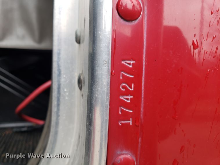 image for item DH5800 2007 Kenworth T600 semi truck