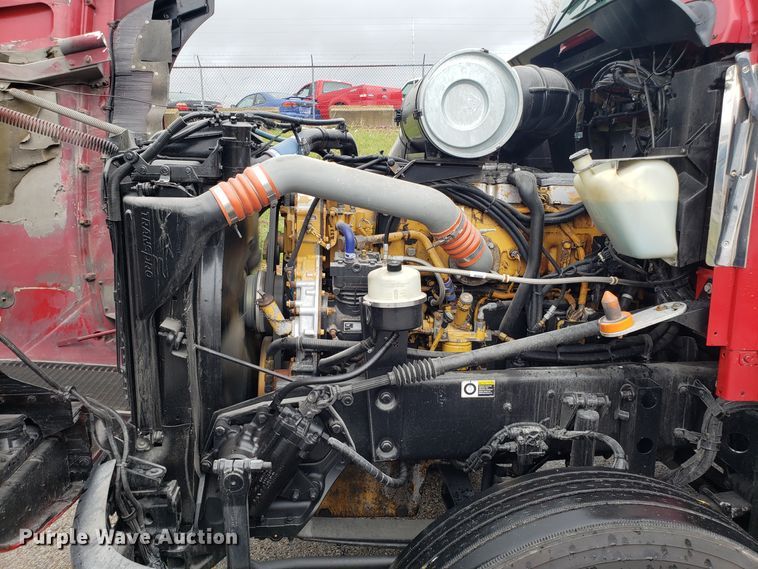 image for item DH5800 2007 Kenworth T600 semi truck