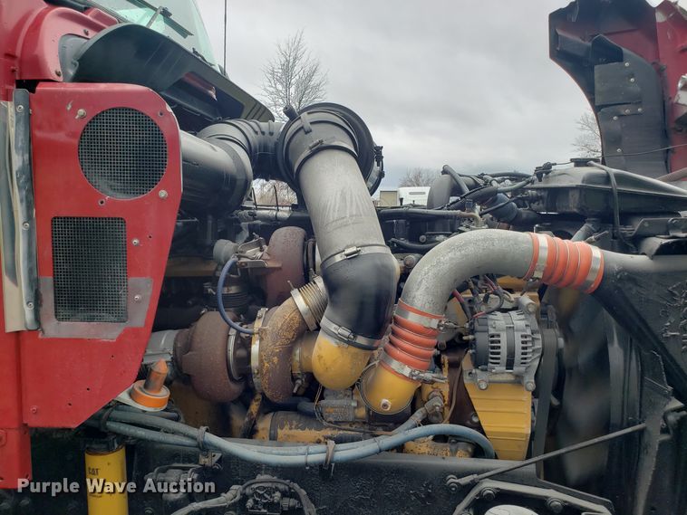 image for item DH5800 2007 Kenworth T600 semi truck