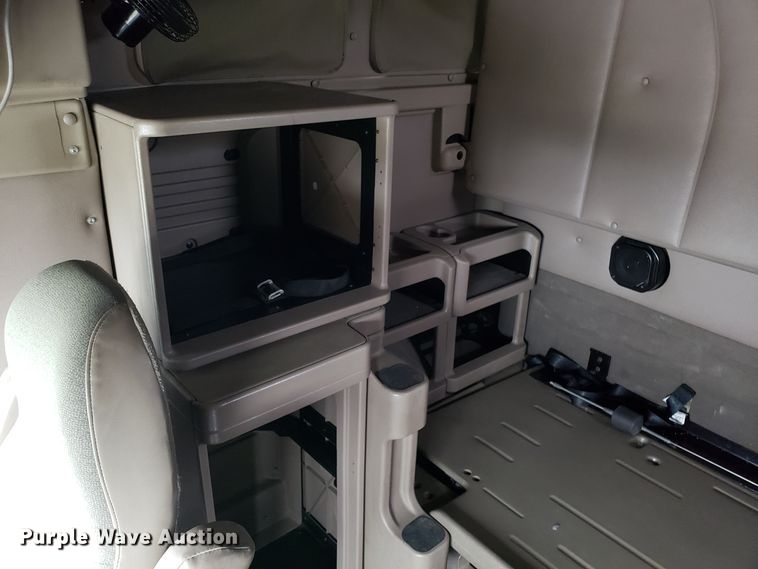 image for item DH5801 2006 International 9900i semi truck