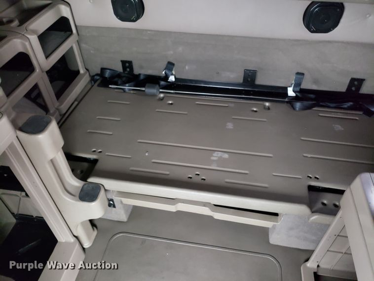 image for item DH5801 2006 International 9900i semi truck