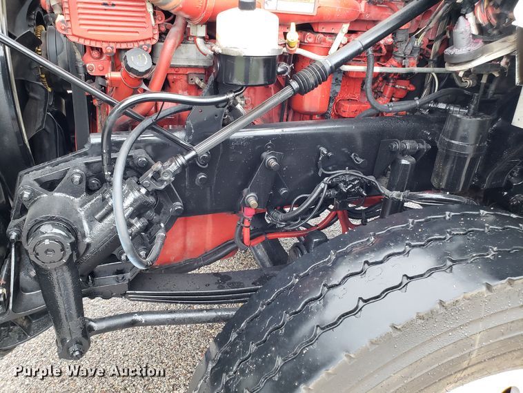 image for item DH5802 2013 Kenworth T800 semi truck