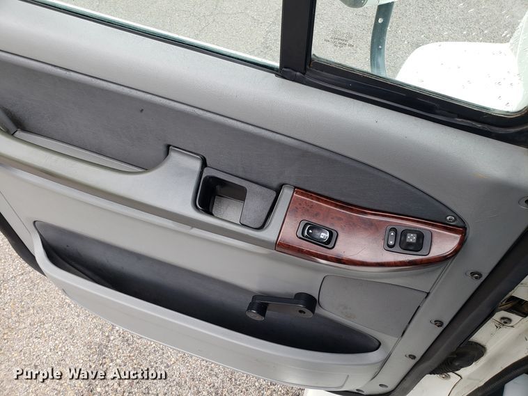 image for item DH5803 2007 Freightliner Century Class semi truck