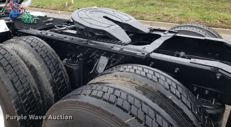 image for item DH5806 2000 Mack CX613 semi truck