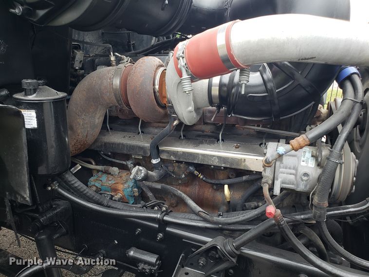 image for item DH5806 2000 Mack CX613 semi truck