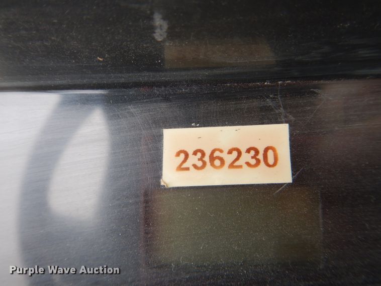 image for item DH6480 2006 Freightliner M2 truck cab and chassis